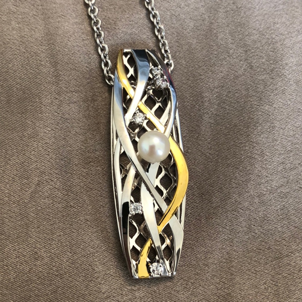 Necklace - Picture 2 of 2